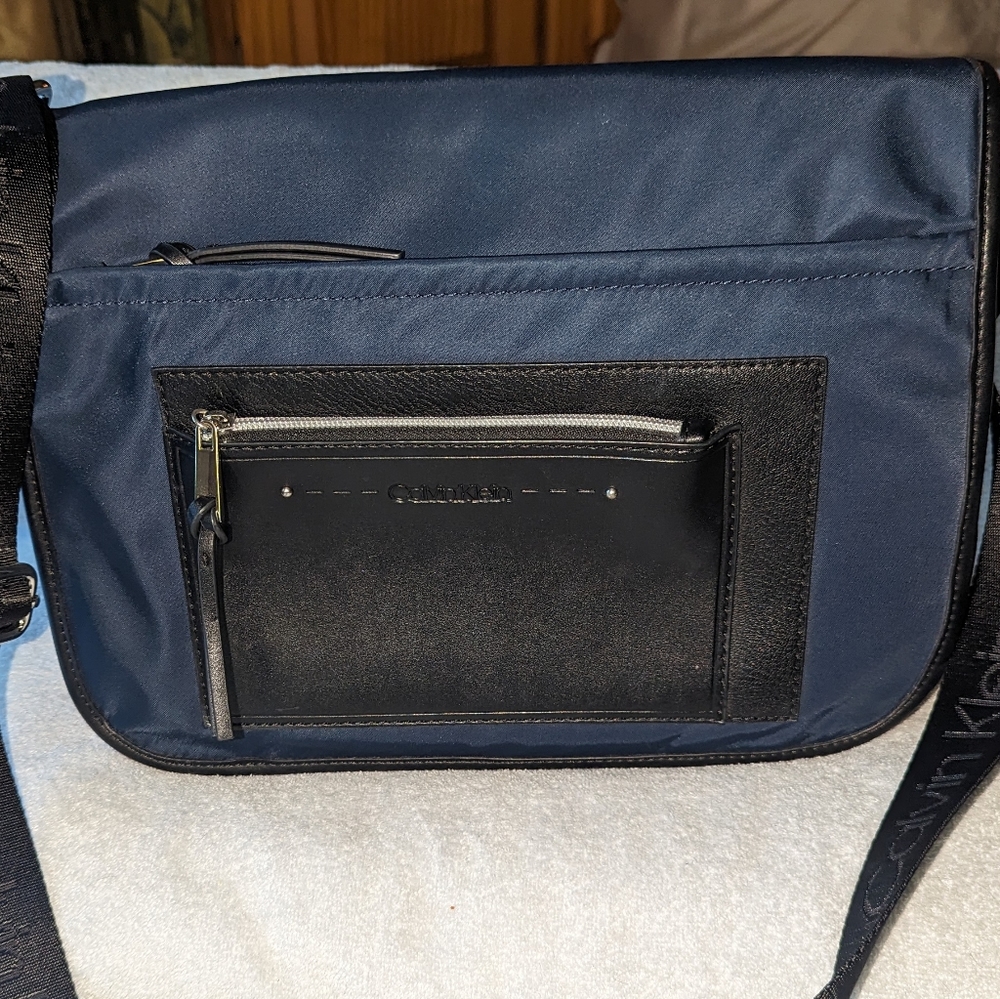 Calvin Klein Lisa navy nylon messenger bag